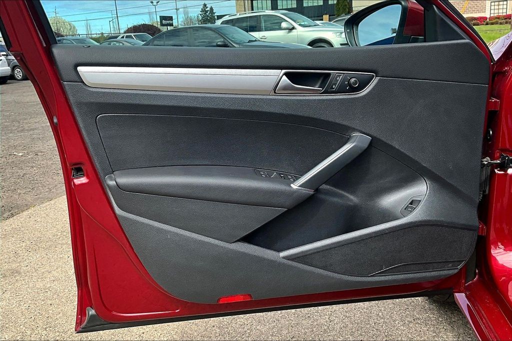 2016 Volkswagen Passat 1.8T S OR