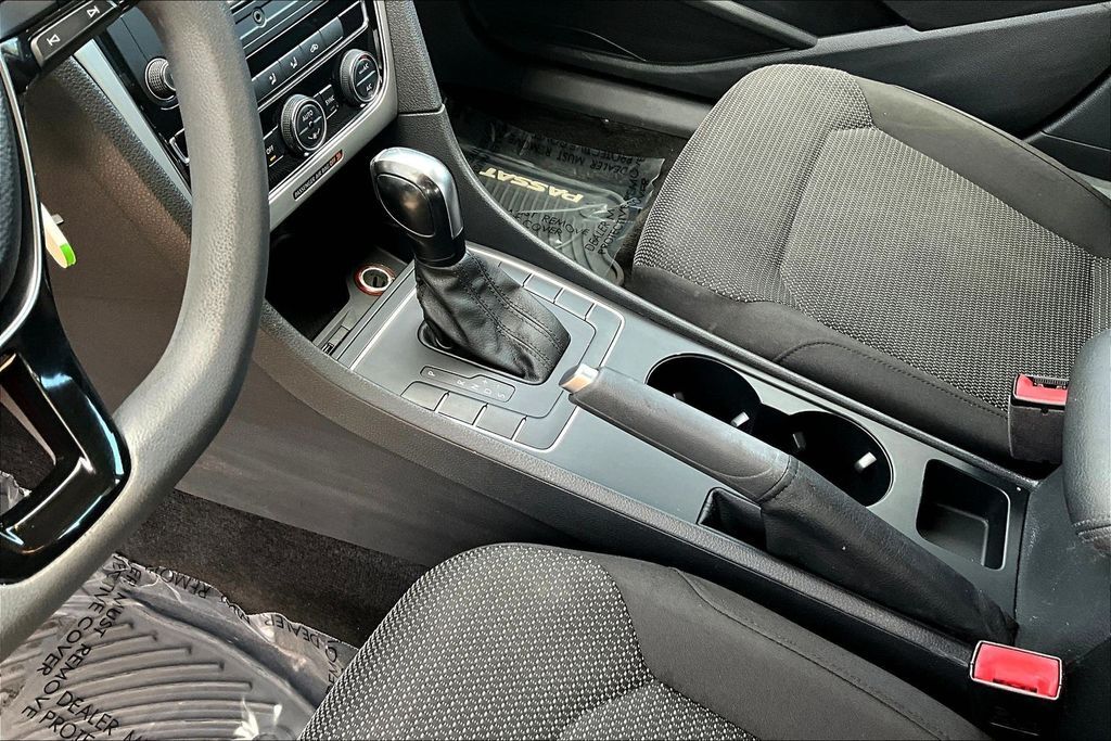 2016 Volkswagen Passat 1.8T S OR