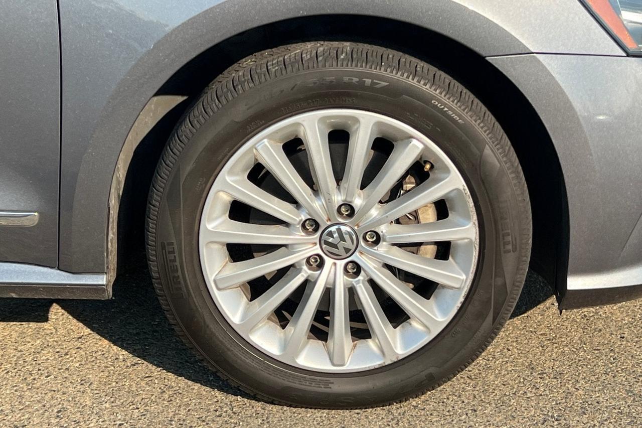 2016 Volkswagen Passat 1.8T SE Roseville CA