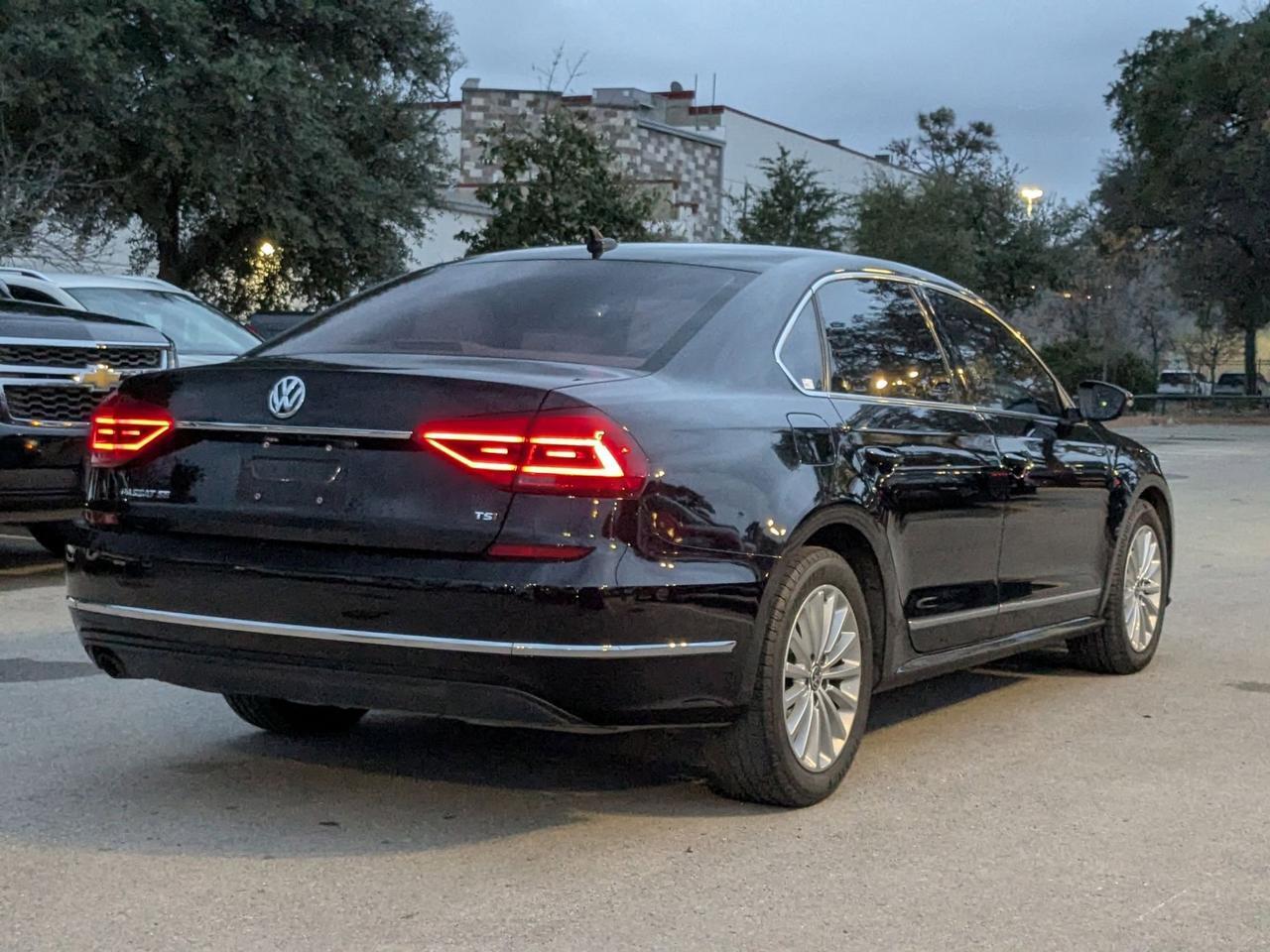 2016 Volkswagen Passat 1.8T SE