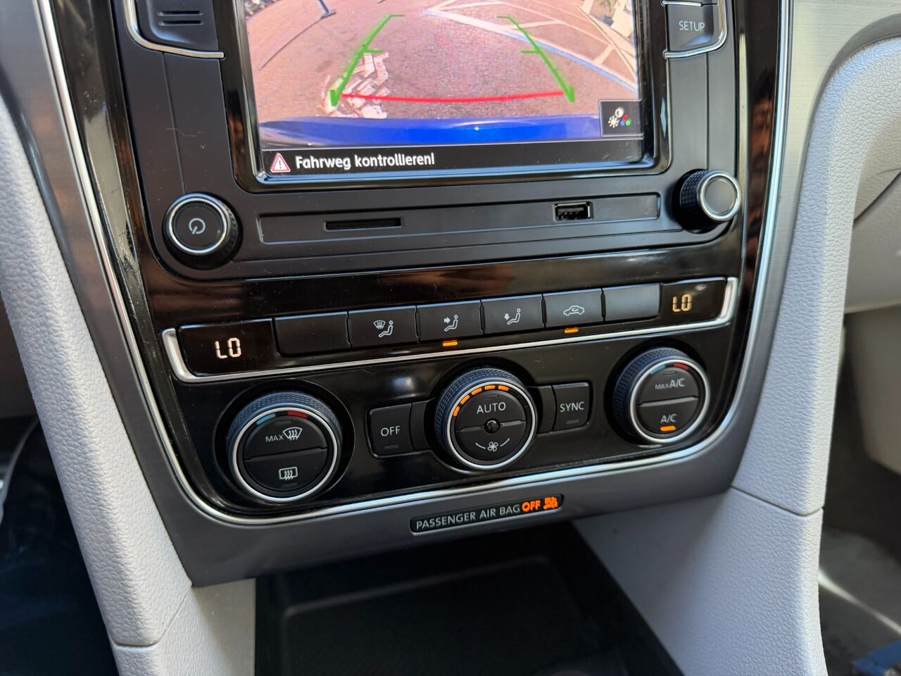 2016 Volkswagen Passat 4dr Sdn 1.8T Auto R-Line PZEV Jacksonville FL