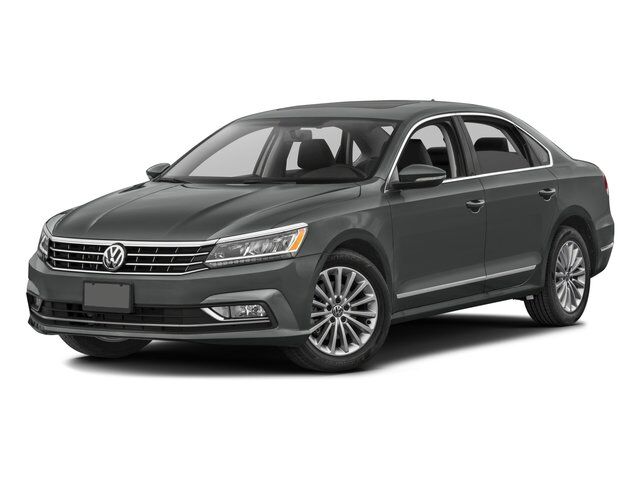 2016 Volkswagen Passat SEL