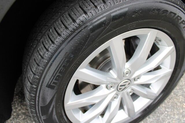 2016 Volkswagen TOUAREG VR6 SPORT AWD Melbourne FL