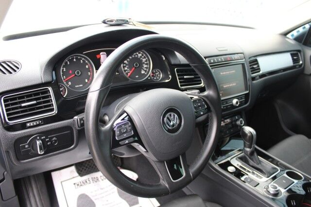 2016 Volkswagen TOUAREG VR6 SPORT AWD Melbourne FL