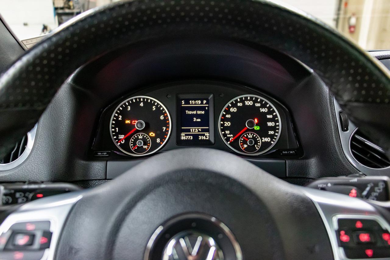 2016 Volkswagen Tiguan 4Motion Highline R-Line Red Deer AB