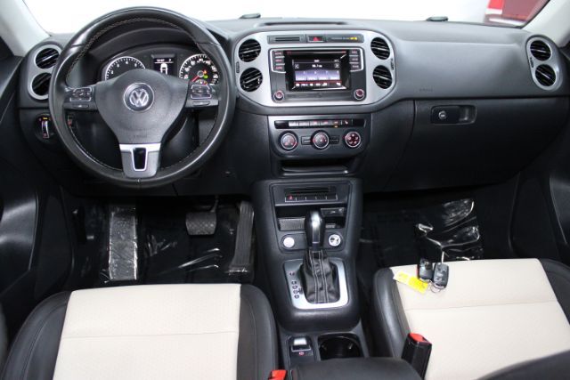 2016 Volkswagen Tiguan S