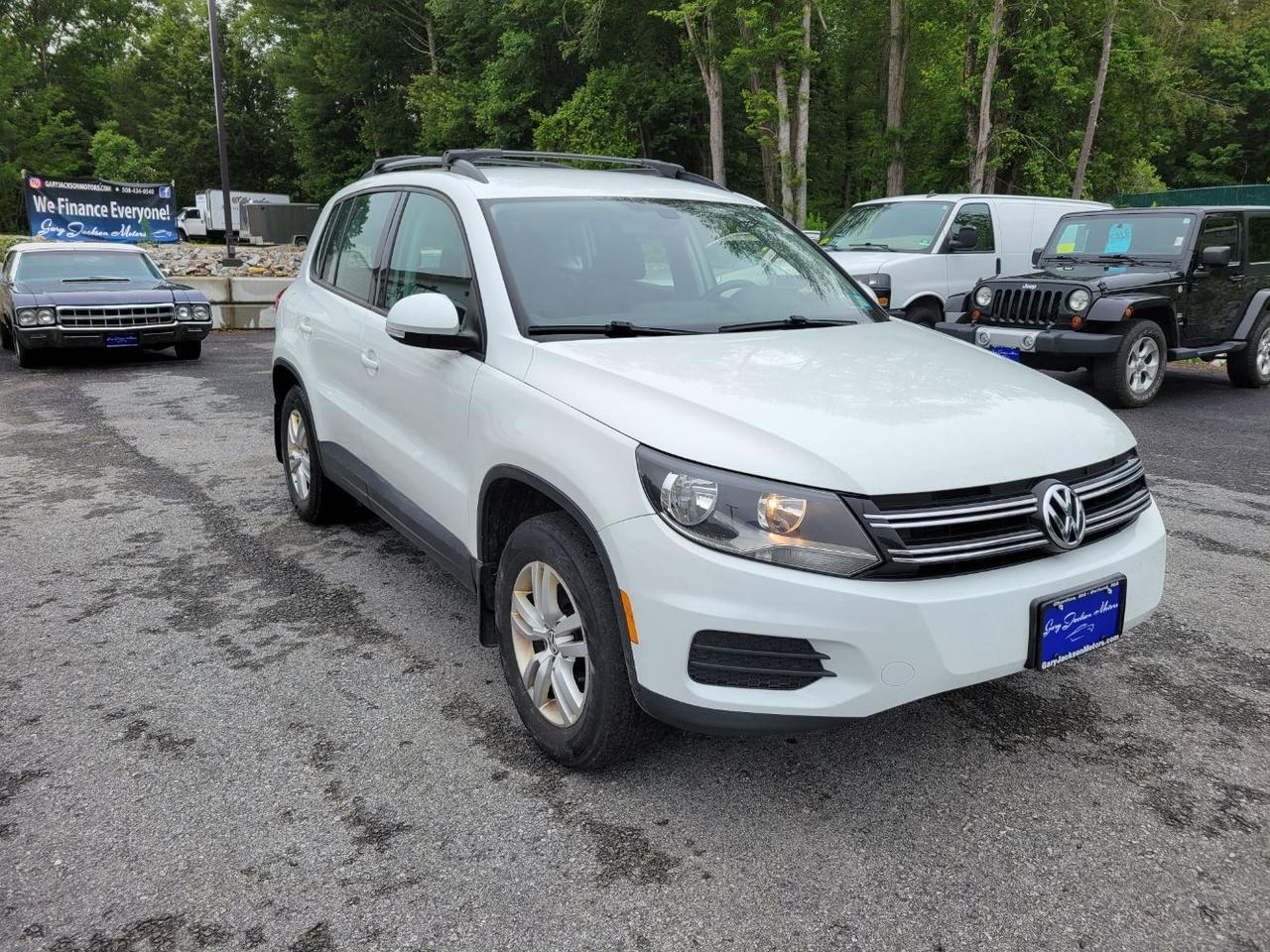 2016 Volkswagen Tiguan S