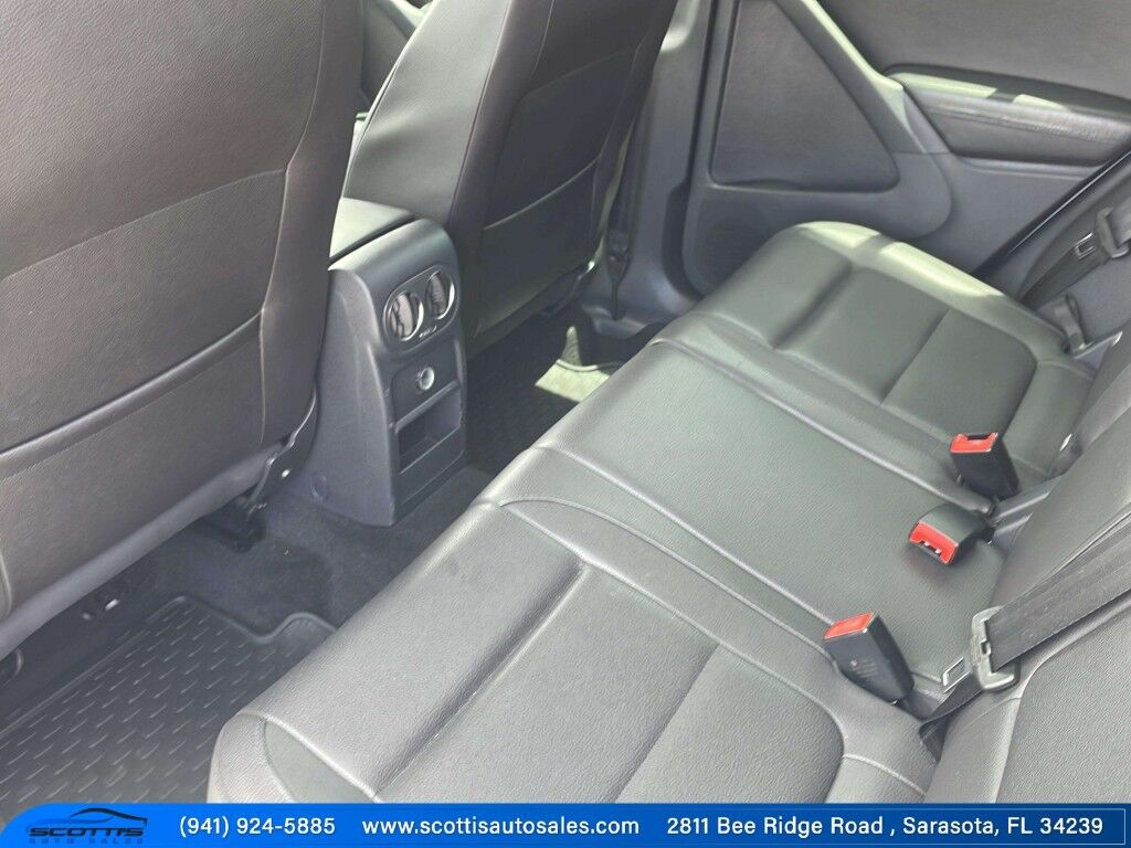 2016 Volkswagen Tiguan S~BLUETOOTH~BUCKETS SEATS~CRUISE CONTROL~HALOGEN HEADLIGHTS~REARVIEW CAMERA~TURBOCHARGER~LOW MILES Sarasota FL