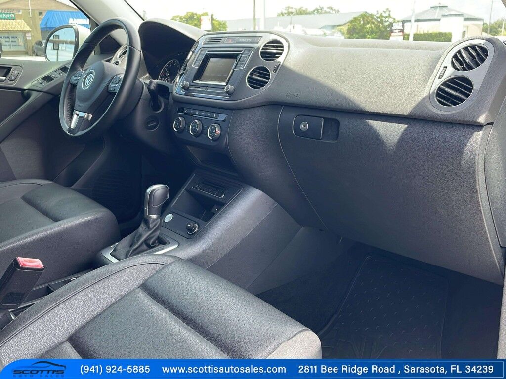 2016 Volkswagen Tiguan S~BLUETOOTH~BUCKETS SEATS~CRUISE CONTROL~HALOGEN HEADLIGHTS~REARVIEW CAMERA~TURBOCHARGER~LOW MILES Sarasota FL