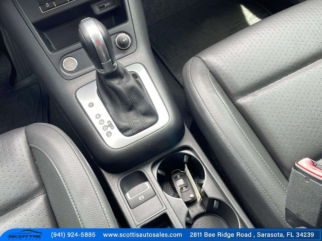 2016 Volkswagen Tiguan S~BLUETOOTH~BUCKETS SEATS~CRUISE CONTROL~HALOGEN HEADLIGHTS~REARVIEW CAMERA~TURBOCHARGER~LOW MILES Sarasota FL