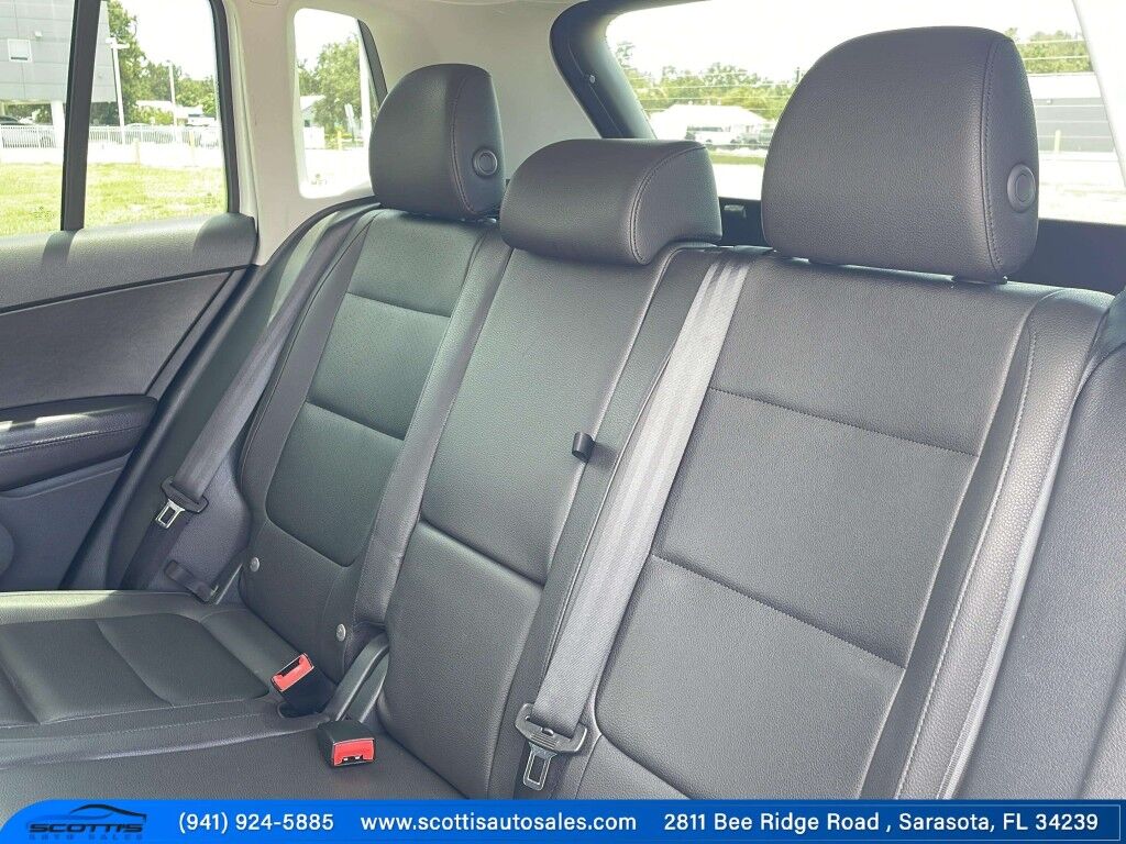2016 Volkswagen Tiguan S~BLUETOOTH~BUCKETS SEATS~CRUISE CONTROL~HALOGEN HEADLIGHTS~REARVIEW CAMERA~TURBOCHARGER~LOW MILES Sarasota FL