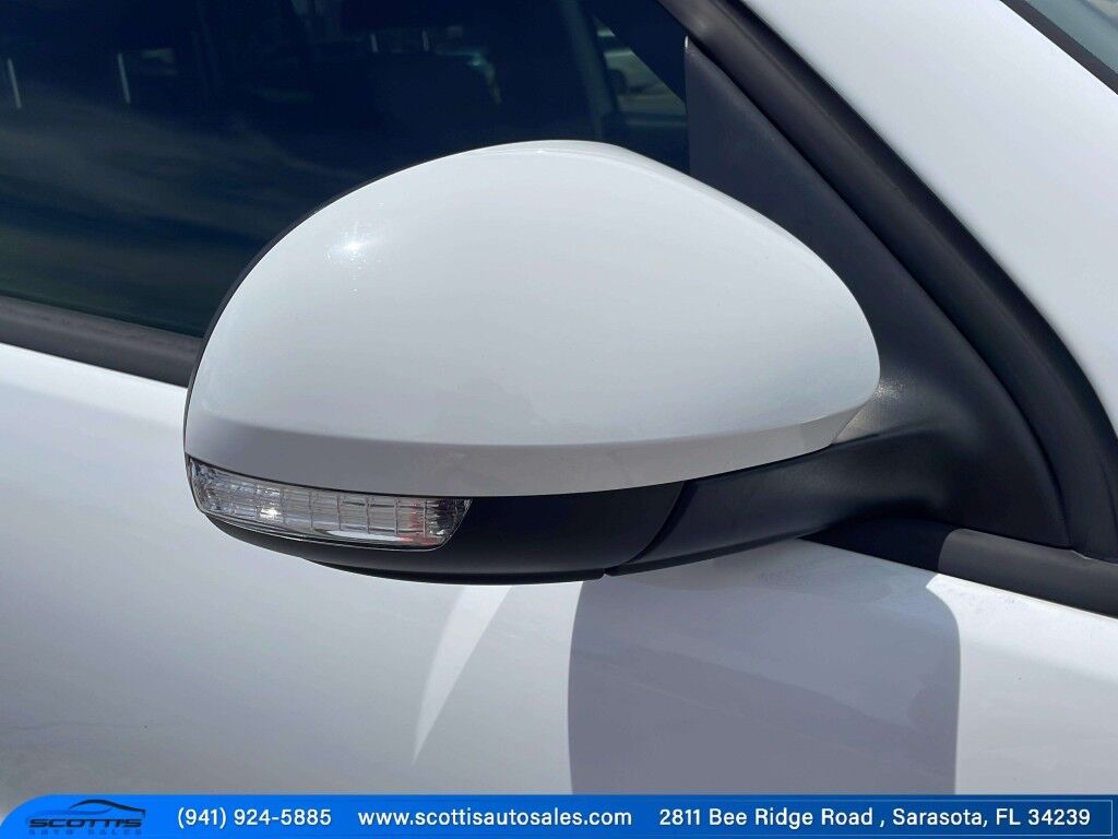2016 Volkswagen Tiguan S~BLUETOOTH~BUCKETS SEATS~CRUISE CONTROL~HALOGEN HEADLIGHTS~REARVIEW CAMERA~TURBOCHARGER~LOW MILES Sarasota FL