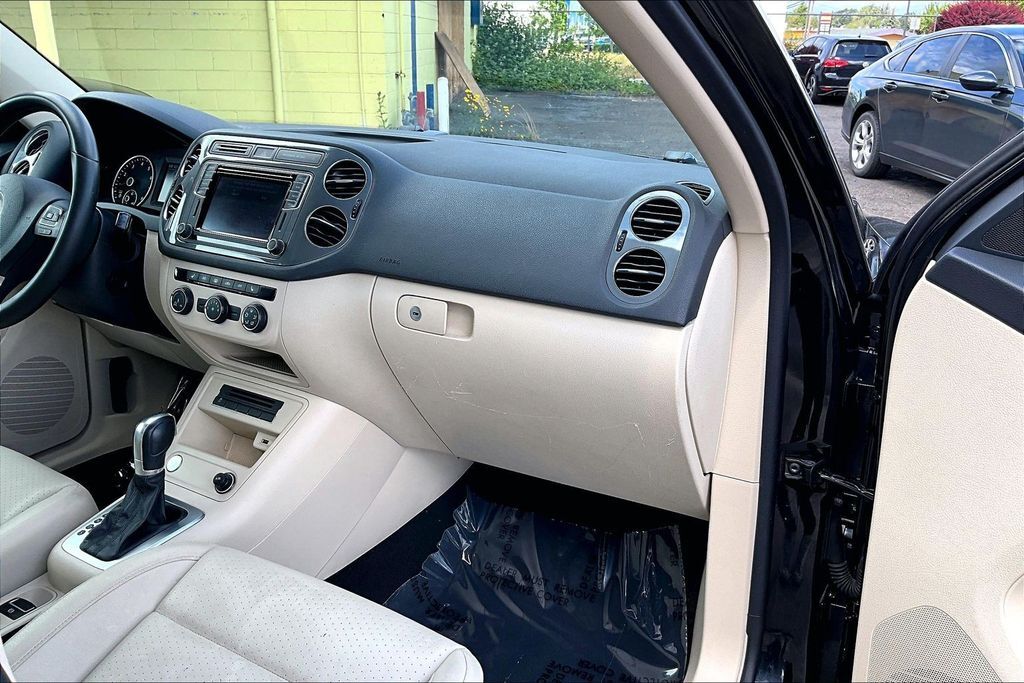2016 Volkswagen Tiguan SE OR