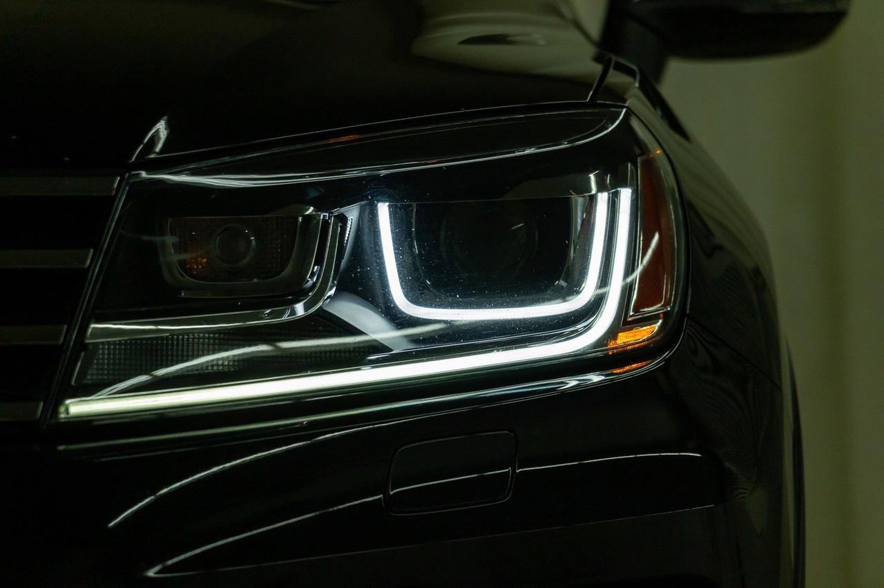 2016 Volkswagen Touareg 4Motion Comfortline Leather Roof Nav Red Deer AB