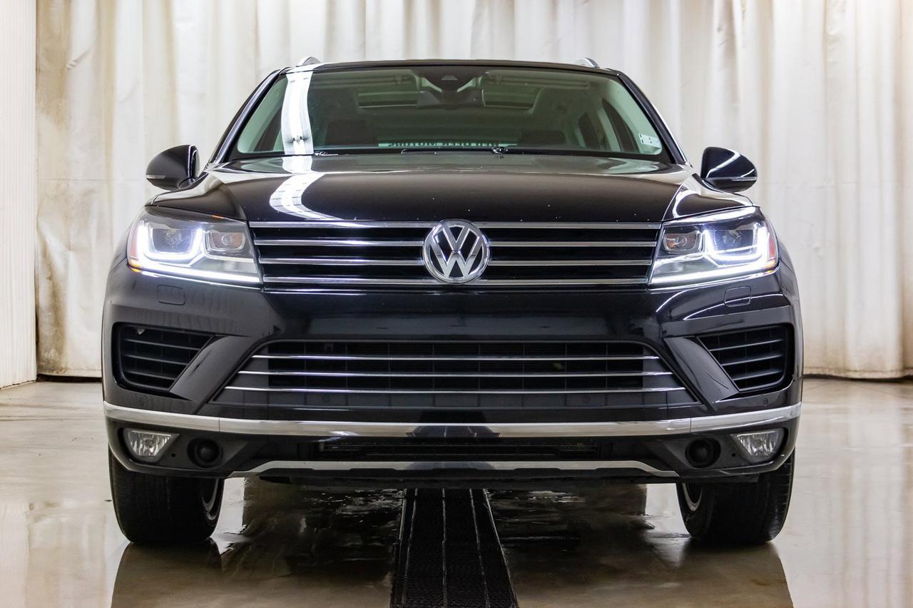 2016 Volkswagen Touareg 4Motion Comfortline Leather Roof Nav Red Deer AB