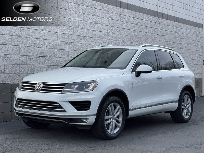 Vehicle details 2016 Volkswagen Touareg at Selden Motors Willow Grove