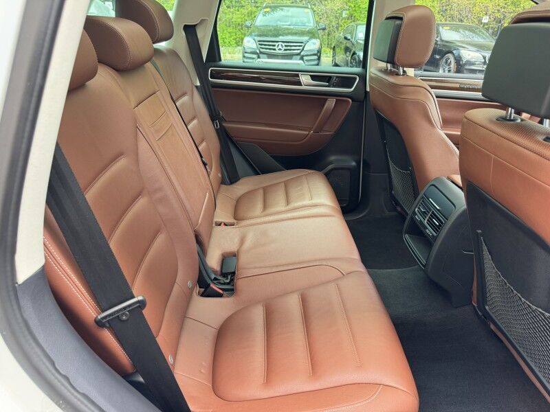 2016 Volkswagen Touareg Sport Willow Grove PA