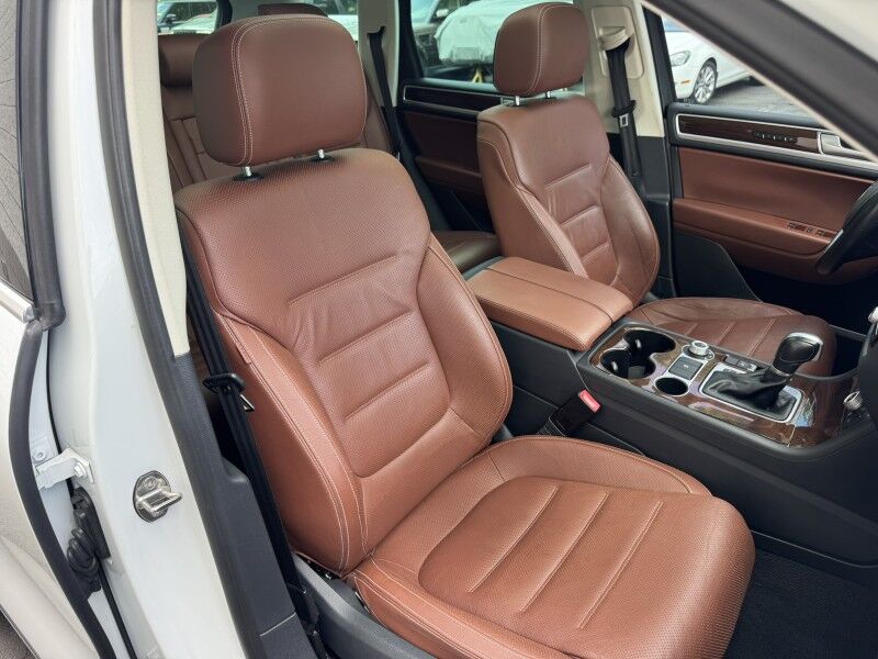 2016 Volkswagen Touareg Sport Willow Grove PA