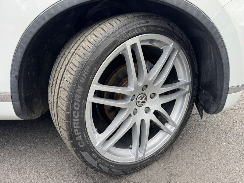 2016 Volkswagen Touareg Sport Willow Grove PA