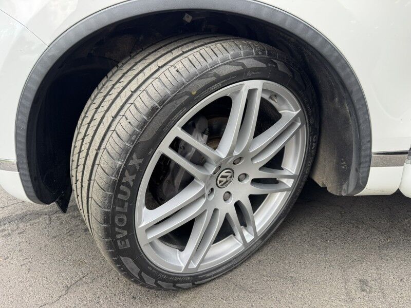 2016 Volkswagen Touareg Sport Willow Grove PA