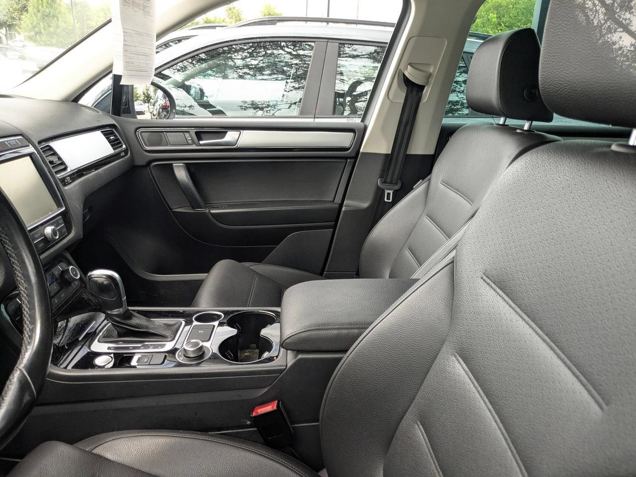 2016 Volkswagen Touareg VR6 FSI San Antonio TX