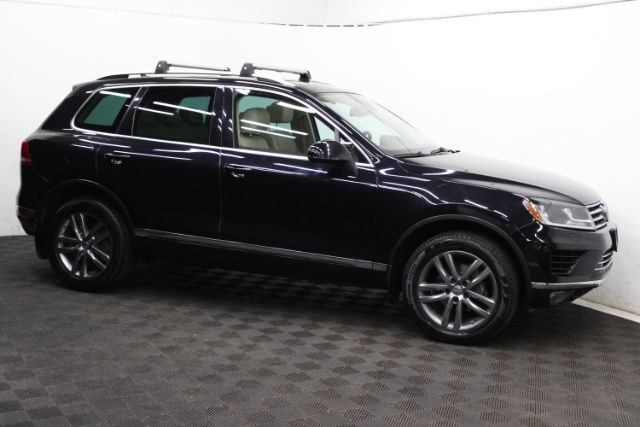 2016 Volkswagen Touareg VR6 Lux