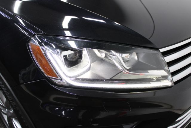 2016 Volkswagen Touareg VR6 Lux Chantilly VA