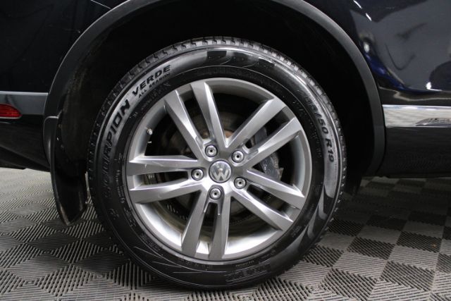 2016 Volkswagen Touareg VR6 Lux Chantilly VA
