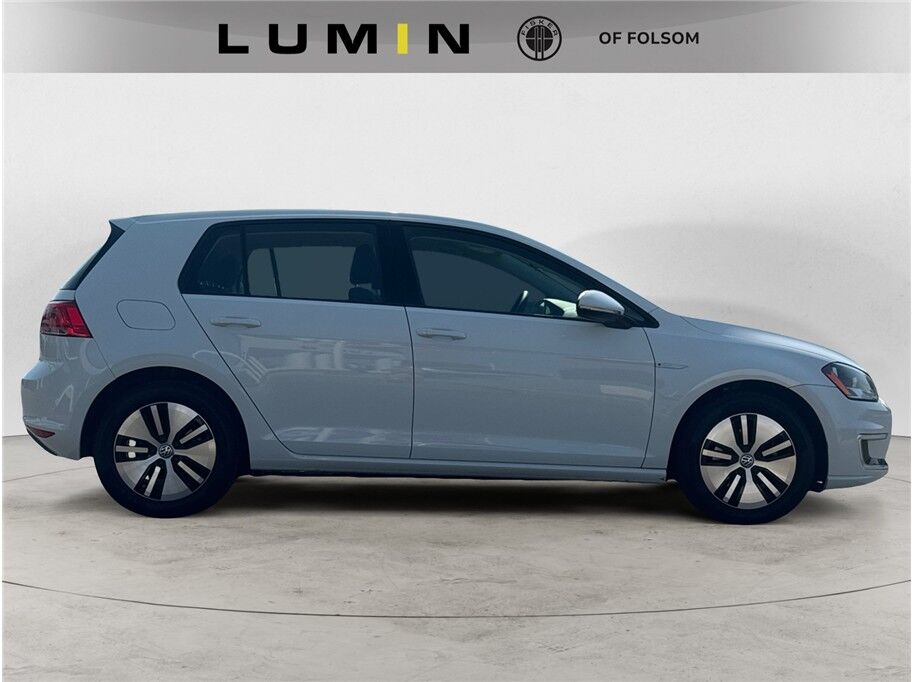 2016 Volkswagen e-Golf SE Hatchback Sedan 4D Folsom CA