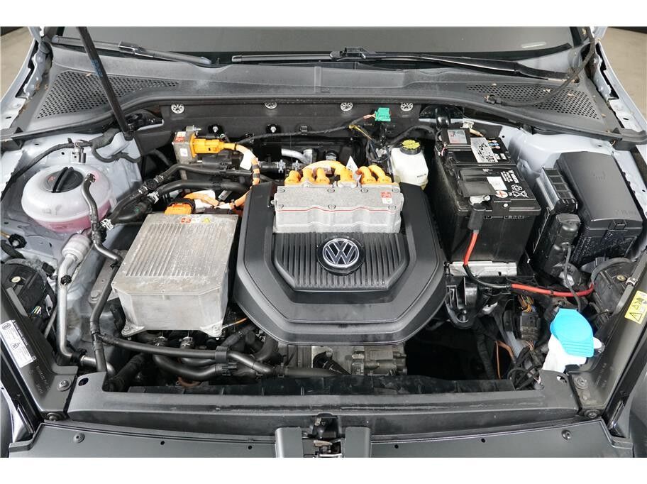 2016 Volkswagen e-Golf SE Hatchback Sedan 4D Folsom CA