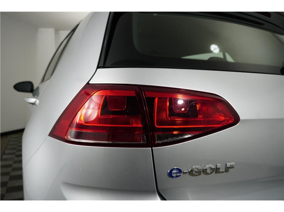2016 Volkswagen e-Golf SE Hatchback Sedan 4D Folsom CA
