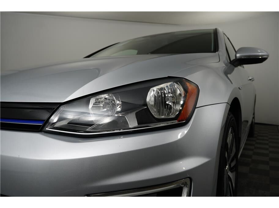 2016 Volkswagen e-Golf SE Hatchback Sedan 4D Folsom CA