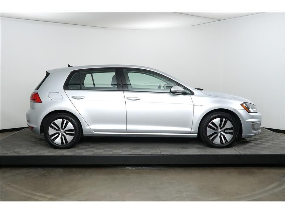 2016 Volkswagen e-Golf SE Hatchback Sedan 4D Folsom CA