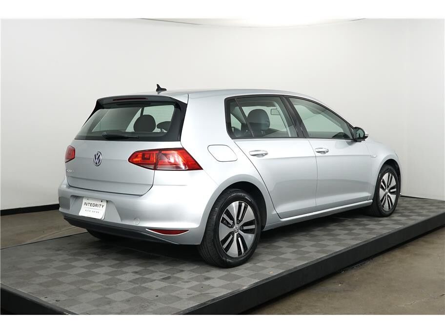 2016 Volkswagen e-Golf SE Hatchback Sedan 4D Folsom CA
