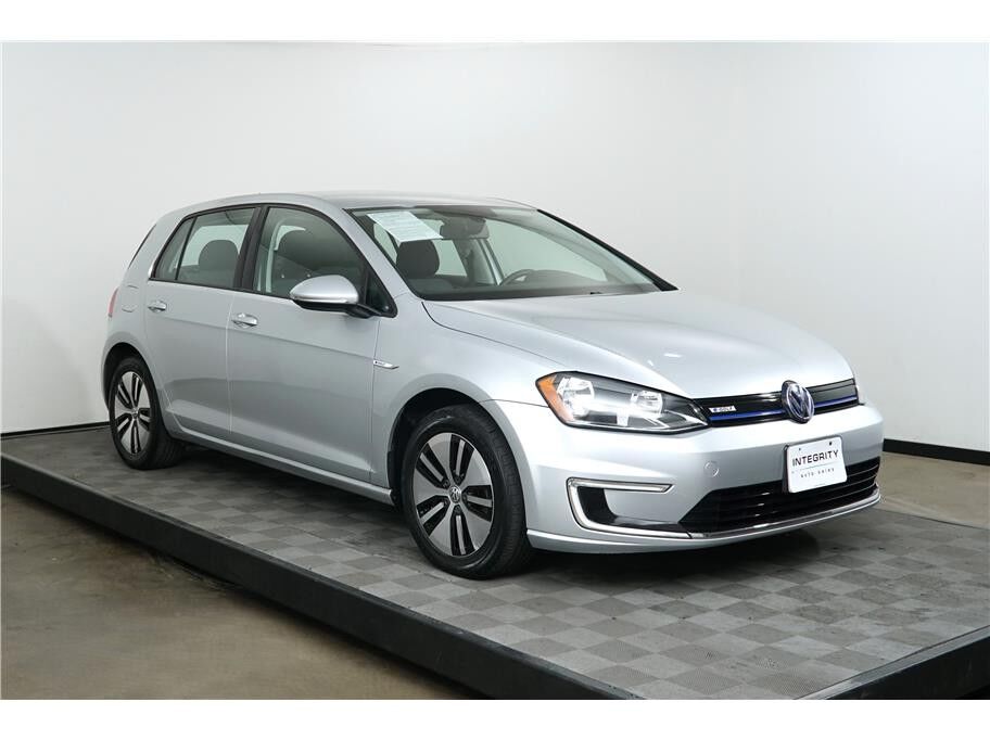 2016 Volkswagen e-Golf SE Hatchback Sedan 4D Folsom CA