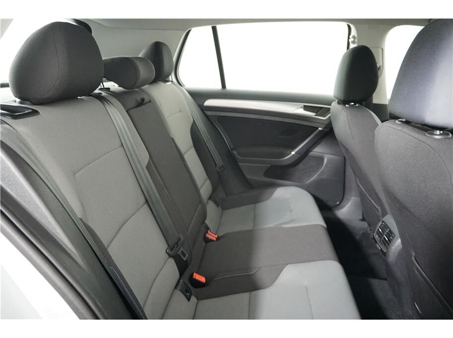 2016 Volkswagen e-Golf SE Hatchback Sedan 4D Folsom CA