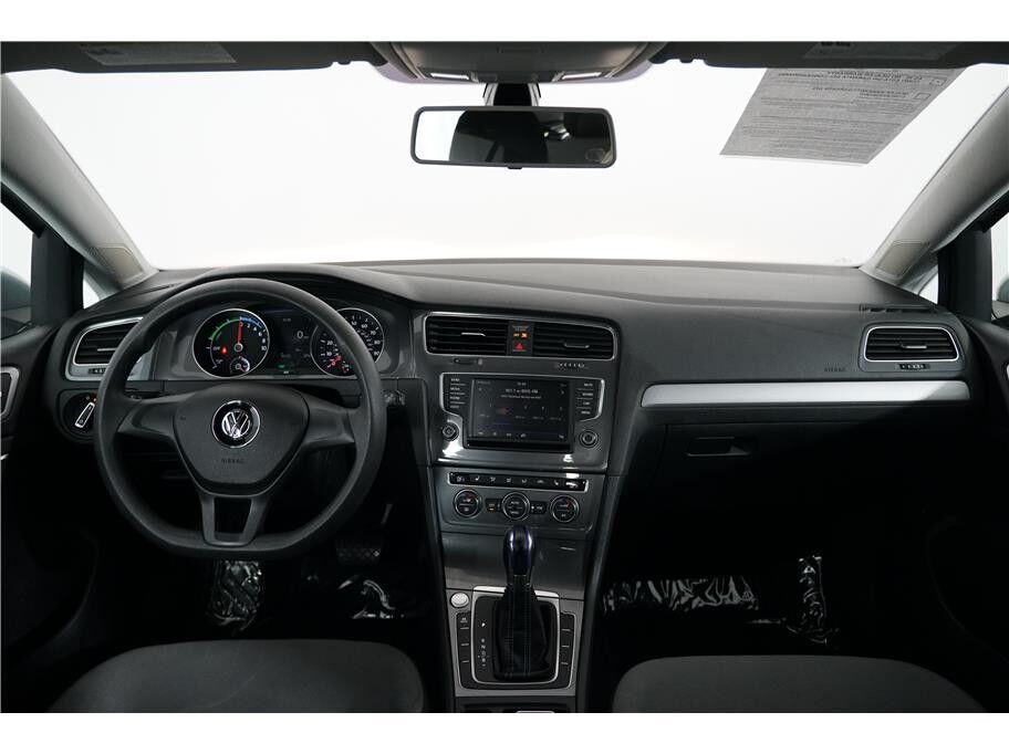 2016 Volkswagen e-Golf SE Hatchback Sedan 4D Folsom CA