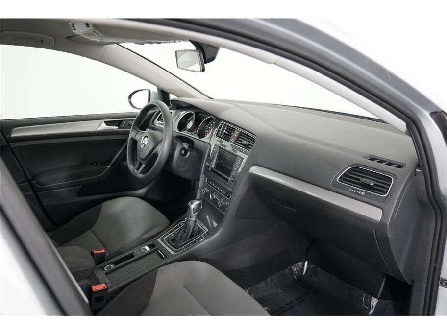 2016 Volkswagen e-Golf SE Hatchback Sedan 4D Folsom CA