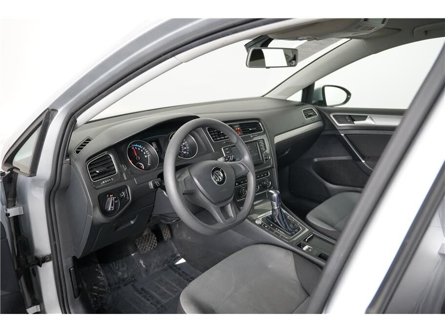 2016 Volkswagen e-Golf SE Hatchback Sedan 4D Folsom CA
