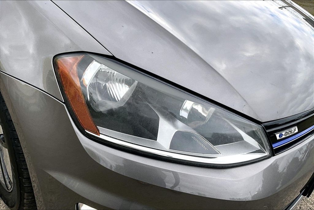 2016 Volkswagen e-Golf SE OR