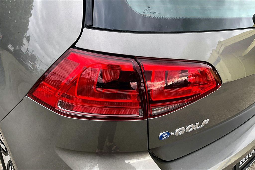 2016 Volkswagen e-Golf SE OR
