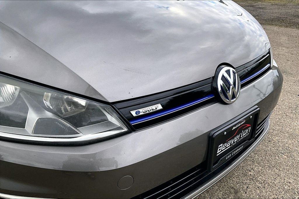2016 Volkswagen e-Golf SE OR