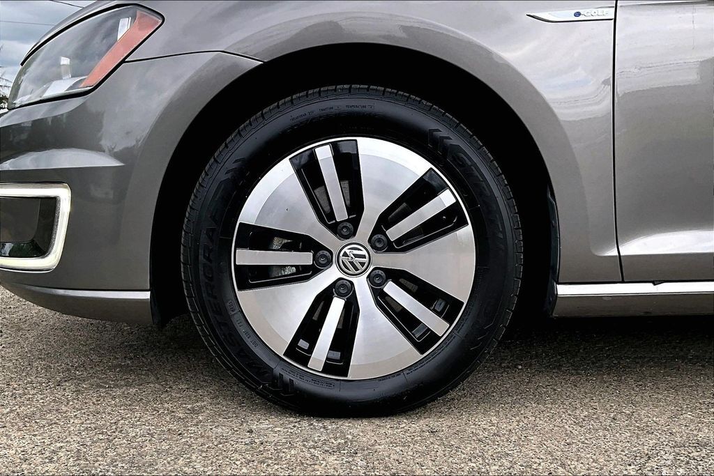 2016 Volkswagen e-Golf SE OR