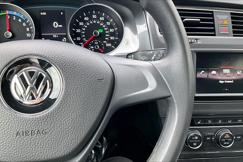 2016 Volkswagen e-Golf SE OR