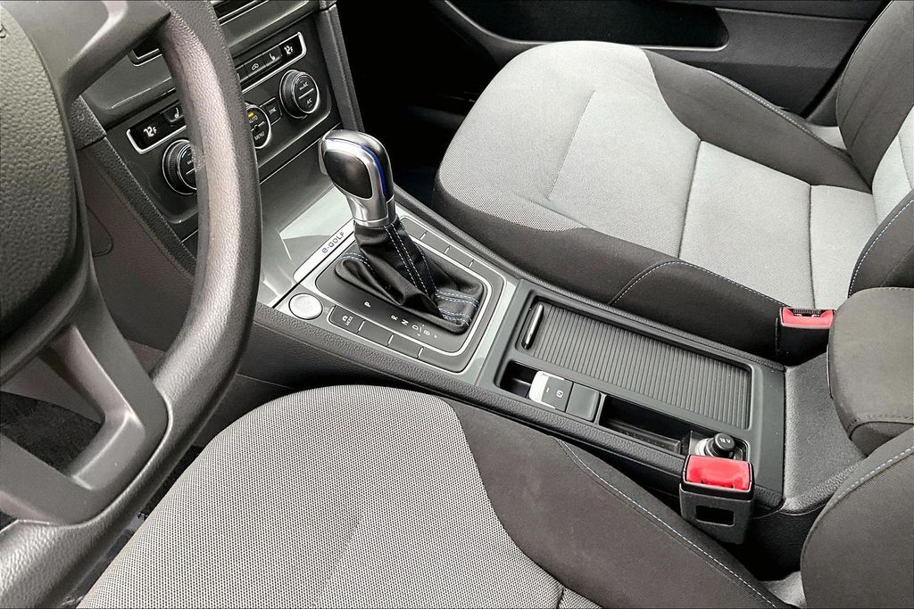 2016 Volkswagen e-Golf SE OR