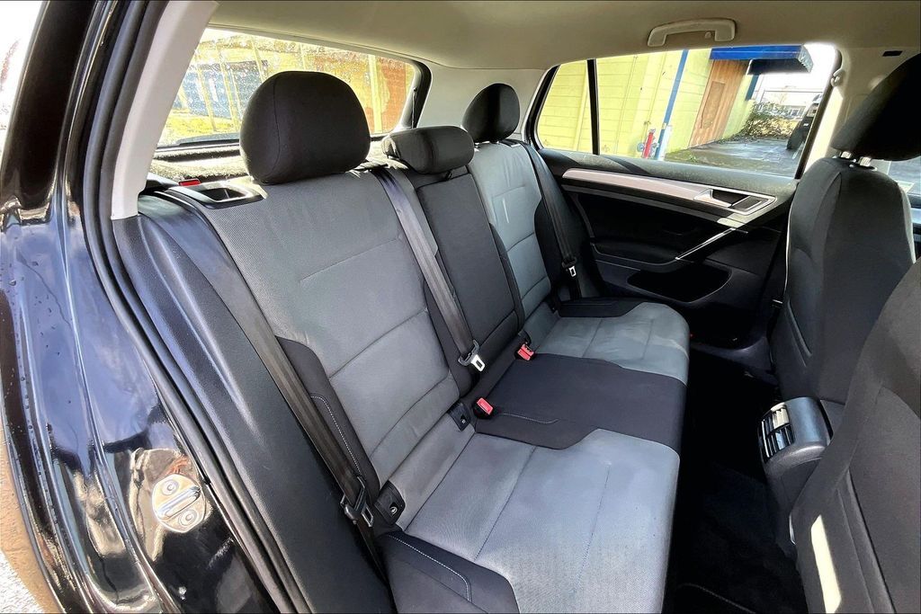 2016 Volkswagen e-Golf SE OR