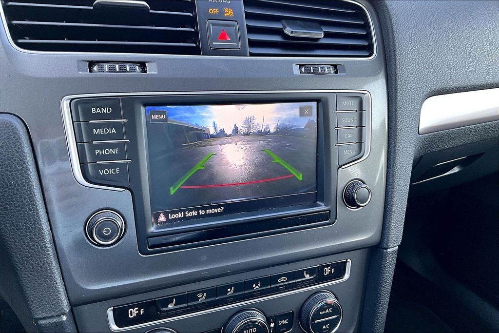 2016 Volkswagen e-Golf SE OR