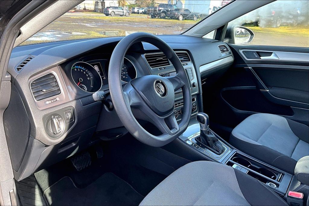 2016 Volkswagen e-Golf SE OR