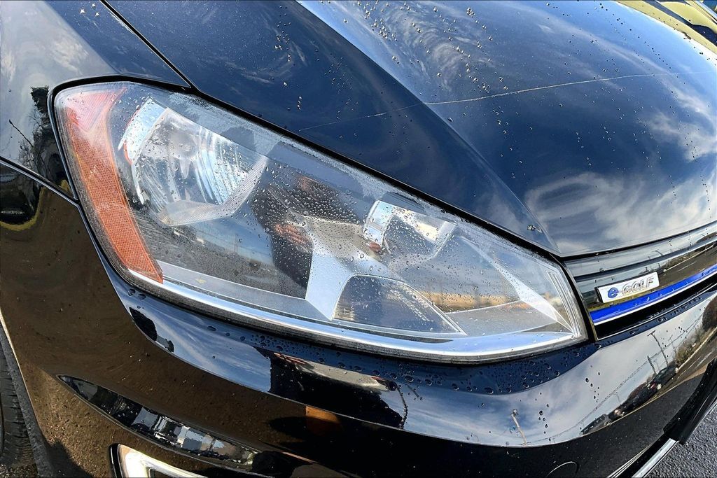 2016 Volkswagen e-Golf SE OR