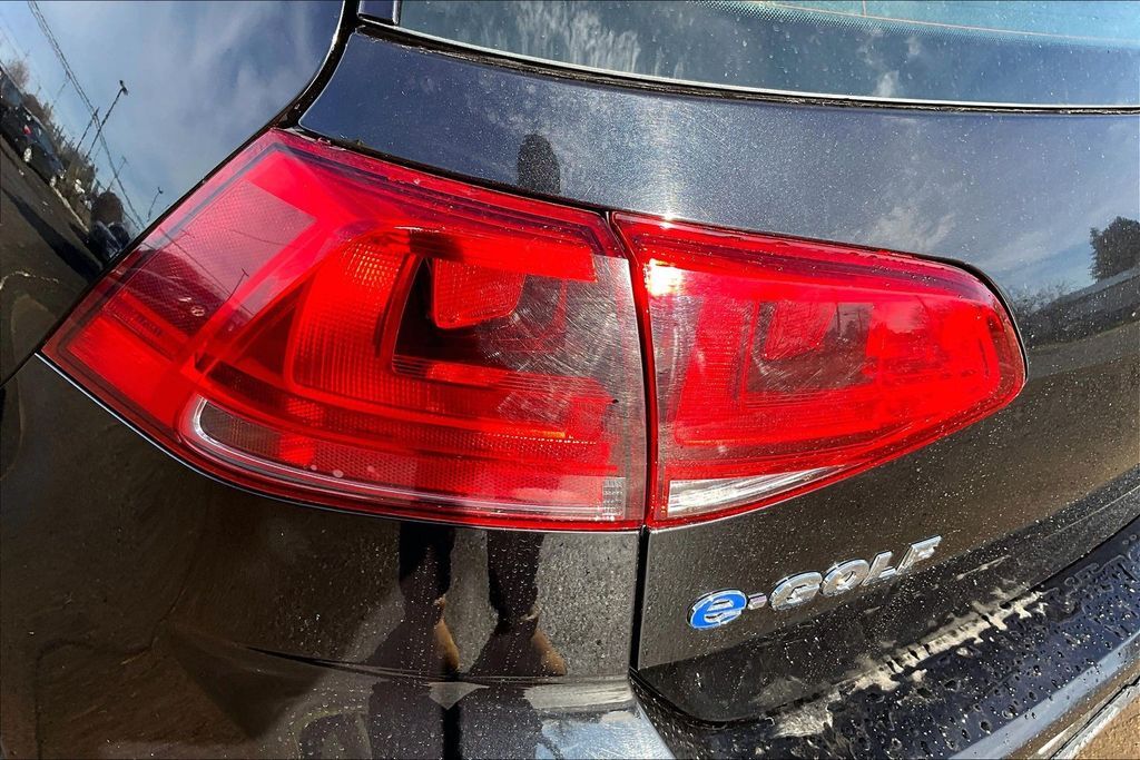 2016 Volkswagen e-Golf SE OR